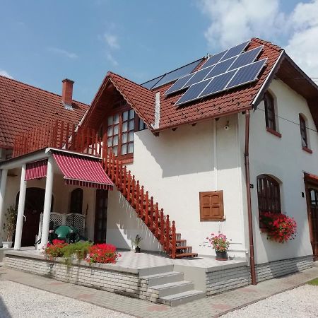 Balla Apartmanhaz Siófok Zewnętrze zdjęcie