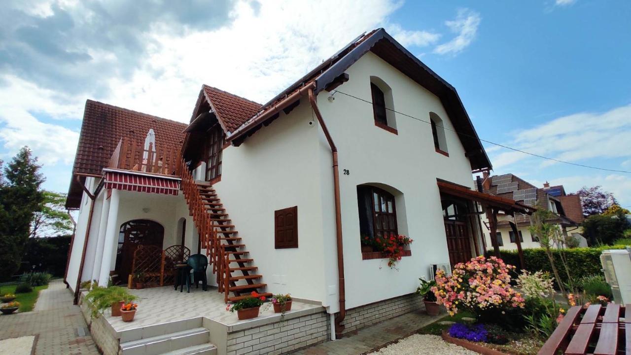 Balla Apartmanhaz Siófok Zewnętrze zdjęcie
