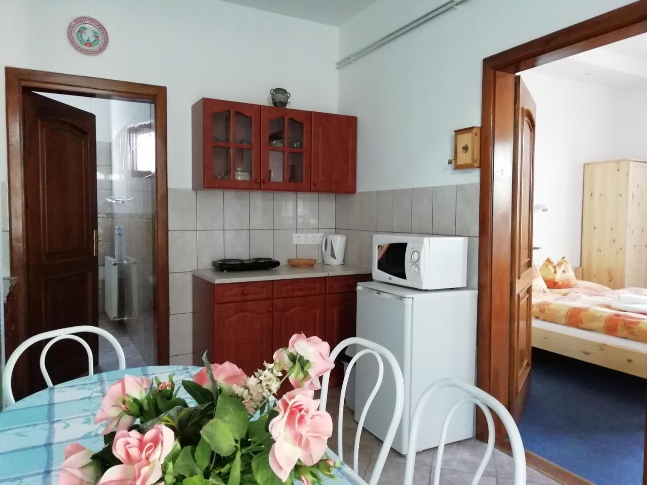 Balla Apartmanhaz Siófok Zewnętrze zdjęcie